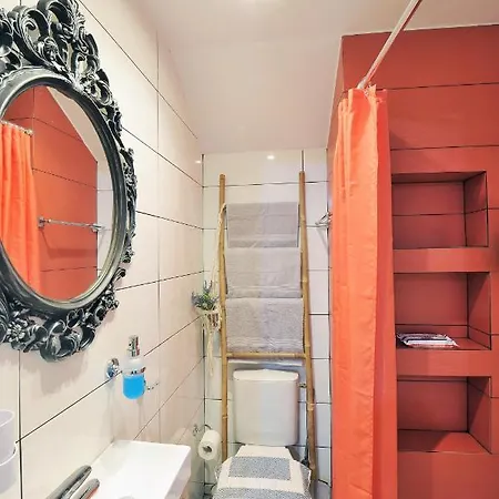 Bella Ciao Apartment *